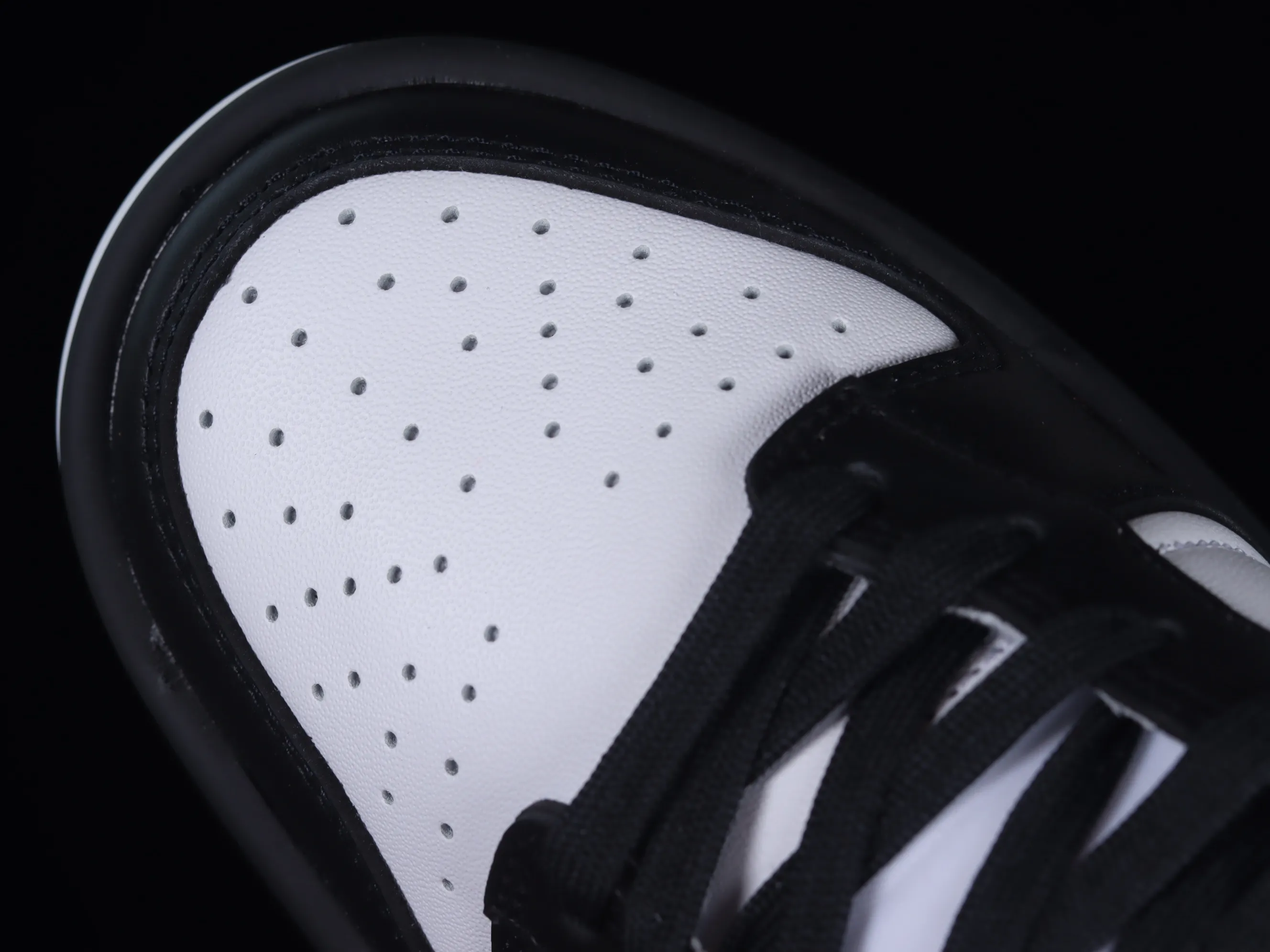 All Categories Nk SB Dunk Series Nk SB Dunk Low Low-top sneakers Nk Dunk Low "Twist Panda" Mutated Panda SB low-top sports and leisure sneakers DZ2794-001